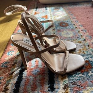 Steve Madden nude strappy heels
